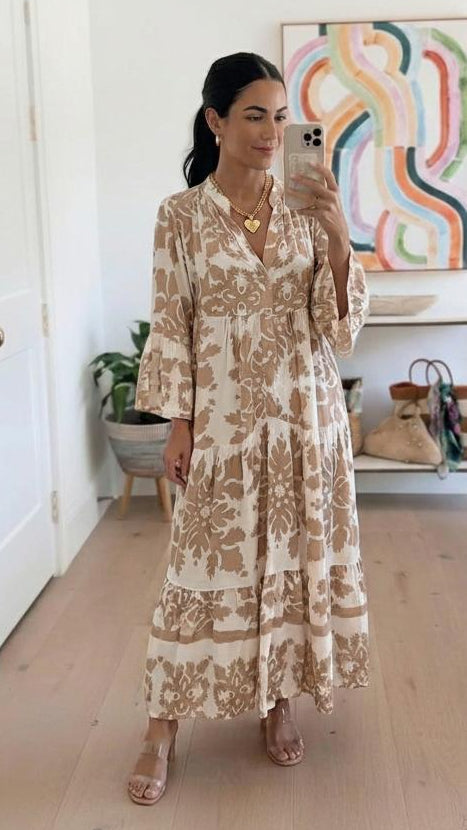 Attractive V-Neck 3/4 Sleeve Maxi Dress