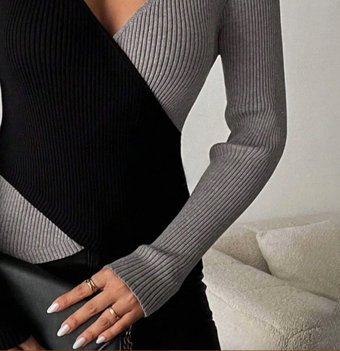 Black V-Neck Color Block Sweater